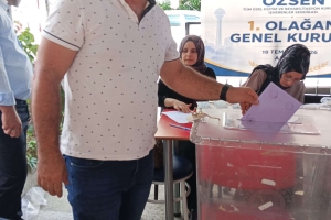 SENDİKAMIZIN OLAĞAN GENEL KURULU DEMOKRASİ ŞÖLENİNDE GEÇTİ