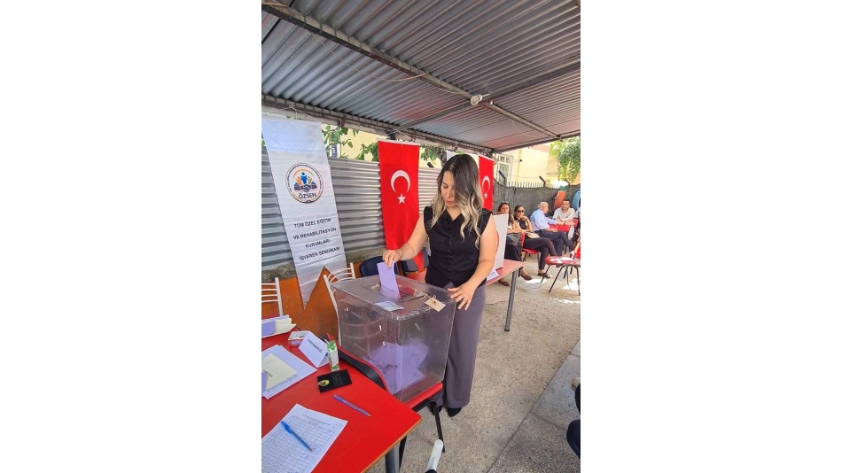 SENDİKAMIZIN OLAĞAN GENEL KURULU DEMOKRASİ ŞÖLENİNDE GEÇTİ